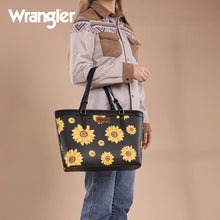 Load image into Gallery viewer, Wrangler Sunflower Print