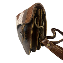 Load image into Gallery viewer, Saddle
